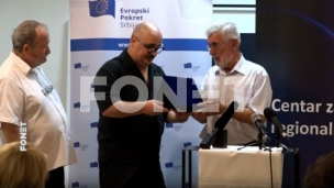 Posvetio priznanje studentima